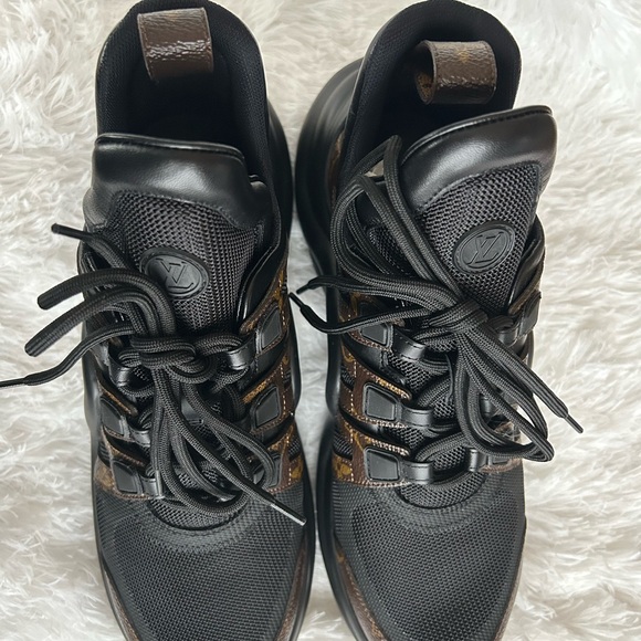 LV Archlight Sneakers size 41.0 - Picture 5 of 12
